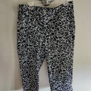 Women’s Christopher and Banks Cropped/Capri Pants Size 12